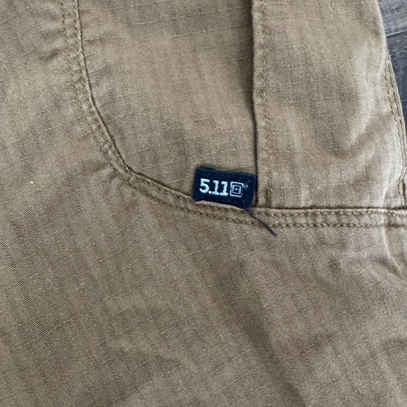 5.11 Tactical Tan Cargo Pants - Picture 4 of 5